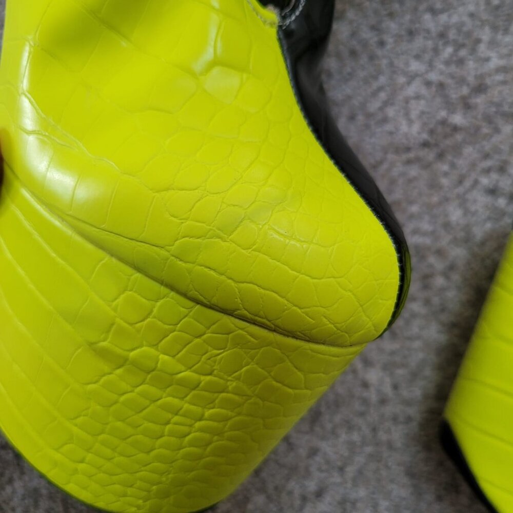 Used - Hella Heels Limited Edition Snapped - Black/Neon US 9 / EU 40 - Picture 9 of 12